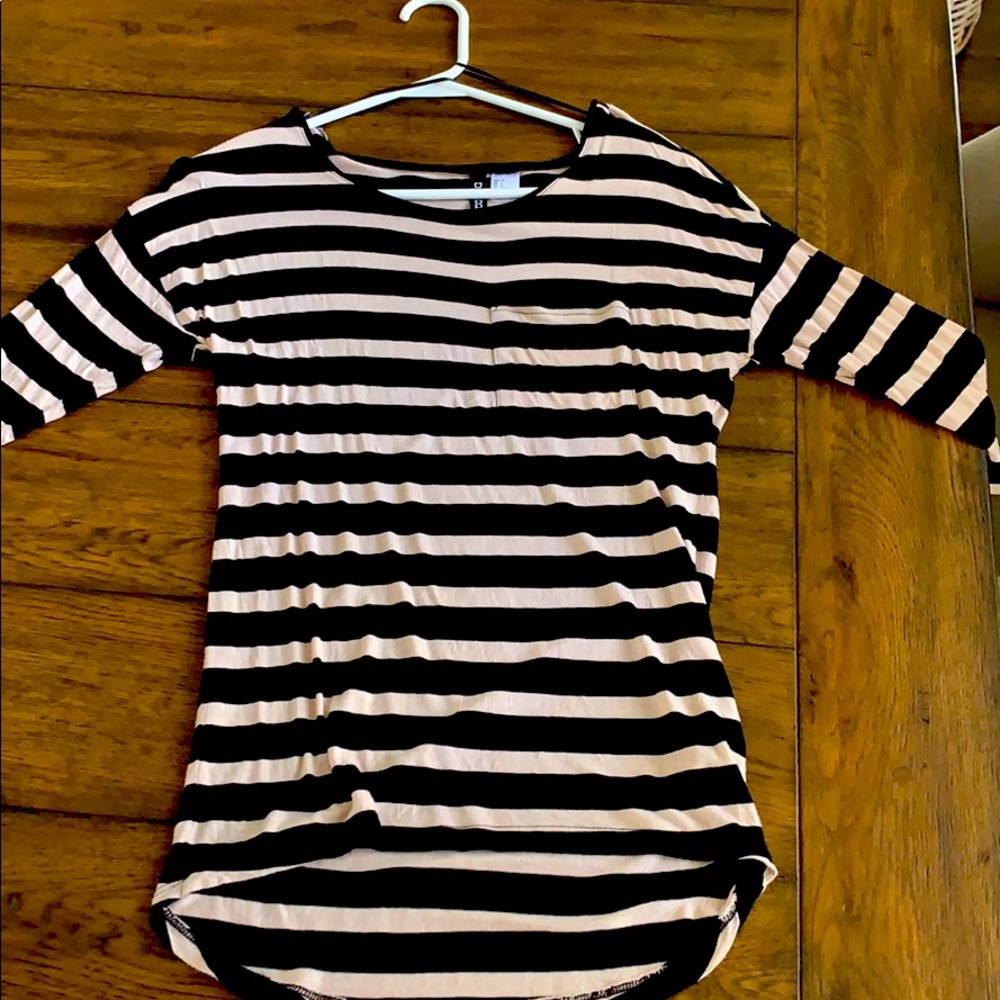 H&M 3/4 sleeve striped top
